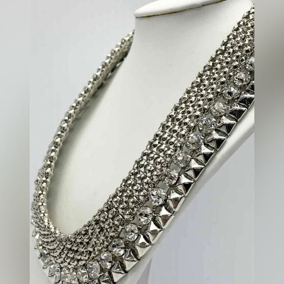 Designer Vintage RJ Graziano 80s Large Bibb Statement Necklace Silver Crystal - Picture 1 of 6